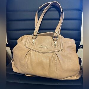 Coach Beige Leather Shoulder Bag